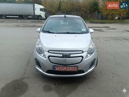 Шевроле Spark EV 2016 в Ровно на Automoto.ua Серый Шевроле Spark EV, объемом двигателя 0 л и пробегом 93 тыс. км за 6100 $, фото 1 на Automoto.ua