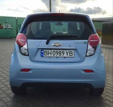 Синий Шевроле Spark EV, объемом двигателя 0 л и пробегом 44 тыс. км за 8300 $, фото 4 на Automoto.ua