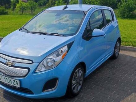 Шевроле Spark EV 2016 в Вышгороде на Automoto.ua Синий Шевроле Spark EV, объемом двигателя 0 л и пробегом 70 тыс. км за 8500 $, фото 1 на Automoto.ua