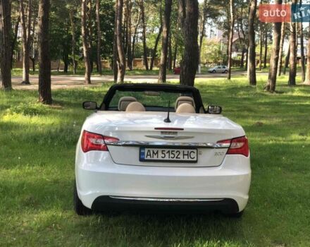 Білий Крайслер 200, об'ємом двигуна 2.4 л та пробігом 177 тис. км за 7800 $, фото 20 на Automoto.ua