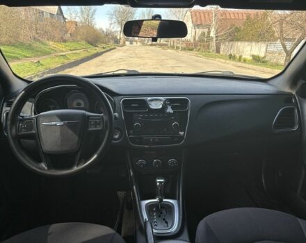 Белый Крайслер 200, объемом двигателя 2.4 л и пробегом 310 тыс. км за 5900 $, фото 18 на Automoto.ua