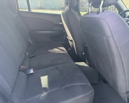 Белый Крайслер 200, объемом двигателя 2.4 л и пробегом 310 тыс. км за 5900 $, фото 14 на Automoto.ua