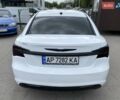 Белый Крайслер 200, объемом двигателя 2.36 л и пробегом 350 тыс. км за 5600 $, фото 1 на Automoto.ua