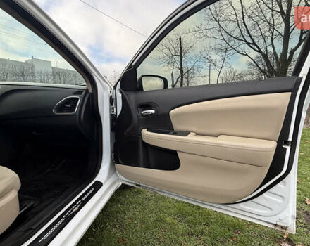 Белый Крайслер 200, объемом двигателя 2.36 л и пробегом 178 тыс. км за 6500 $, фото 29 на Automoto.ua