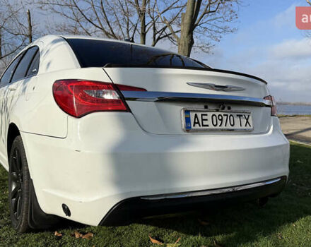 Белый Крайслер 200, объемом двигателя 2.36 л и пробегом 178 тыс. км за 6500 $, фото 39 на Automoto.ua