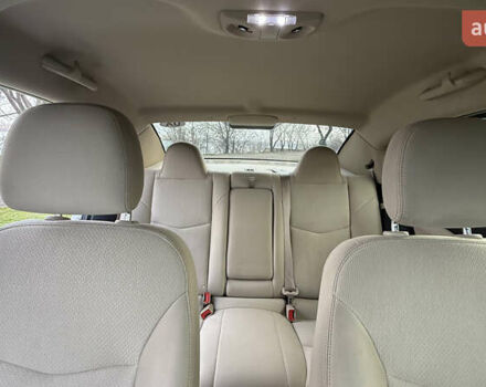 Белый Крайслер 200, объемом двигателя 2.36 л и пробегом 178 тыс. км за 6500 $, фото 3 на Automoto.ua