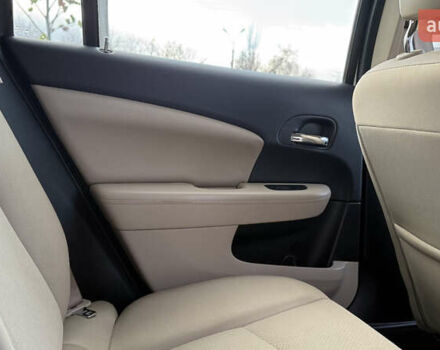 Белый Крайслер 200, объемом двигателя 2.36 л и пробегом 178 тыс. км за 6500 $, фото 34 на Automoto.ua