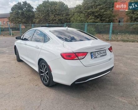 Белый Крайслер 200, объемом двигателя 2.36 л и пробегом 223 тыс. км за 10000 $, фото 17 на Automoto.ua