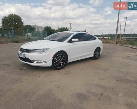 Белый Крайслер 200, объемом двигателя 2.36 л и пробегом 223 тыс. км за 10000 $, фото 20 на Automoto.ua