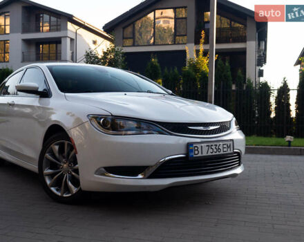 Крайслер 200 2014 у Кременчуге на Automoto.ua Білий Крайслер 200, об'ємом двигуна 2.36 л та пробігом 76 тис. км за 10600 $, фото 31 на Automoto.ua