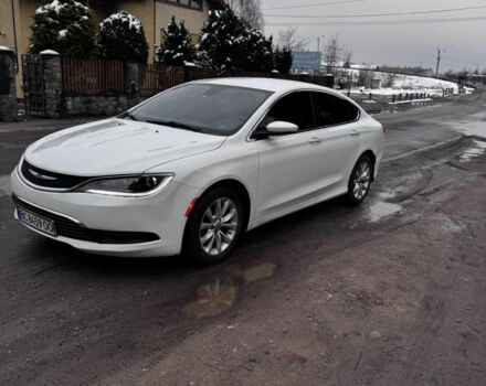 Белый Крайслер 200, объемом двигателя 2.4 л и пробегом 216 тыс. км за 8680 $, фото 2 на Automoto.ua