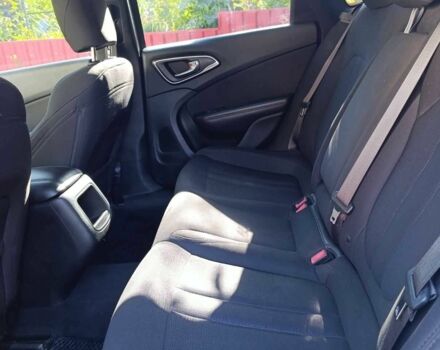 Белый Крайслер 200, объемом двигателя 2.4 л и пробегом 140 тыс. км за 10200 $, фото 16 на Automoto.ua