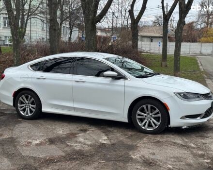 Білий Крайслер 200, об'ємом двигуна 2.4 л та пробігом 160 тис. км за 10390 $, фото 3 на Automoto.ua