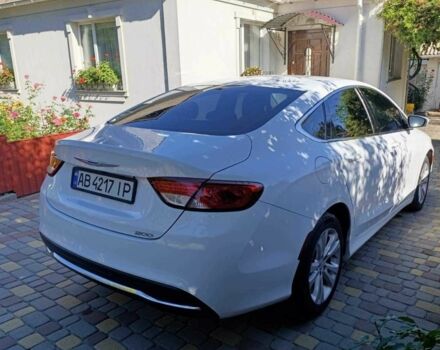 Белый Крайслер 200, объемом двигателя 2.4 л и пробегом 140 тыс. км за 10200 $, фото 7 на Automoto.ua