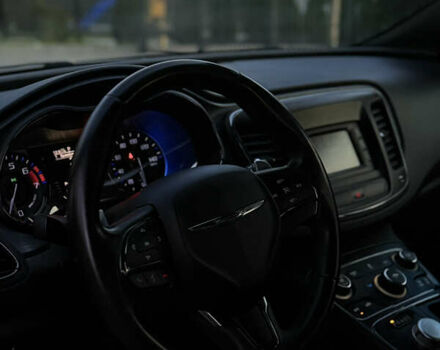 Крайслер 200 2014 у Кременчуге на Automoto.ua Білий Крайслер 200, об'ємом двигуна 2.36 л та пробігом 76 тис. км за 10600 $, фото 46 на Automoto.ua