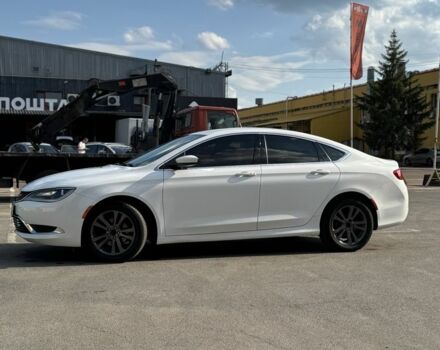 Белый Крайслер 200, объемом двигателя 2.4 л и пробегом 199 тыс. км за 8500 $, фото 9 на Automoto.ua