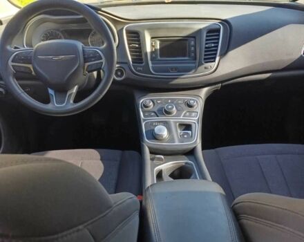 Белый Крайслер 200, объемом двигателя 2.4 л и пробегом 140 тыс. км за 10200 $, фото 17 на Automoto.ua