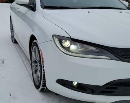 Белый Крайслер 200, объемом двигателя 2.4 л и пробегом 165 тыс. км за 9600 $, фото 19 на Automoto.ua