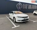 Белый Крайслер 200, объемом двигателя 3.6 л и пробегом 205 тыс. км за 12500 $, фото 1 на Automoto.ua