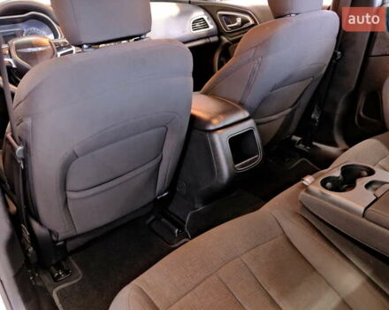 Белый Крайслер 200, объемом двигателя 2.4 л и пробегом 111 тыс. км за 8900 $, фото 30 на Automoto.ua