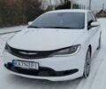 Белый Крайслер 200, объемом двигателя 2.4 л и пробегом 165 тыс. км за 9600 $, фото 4 на Automoto.ua