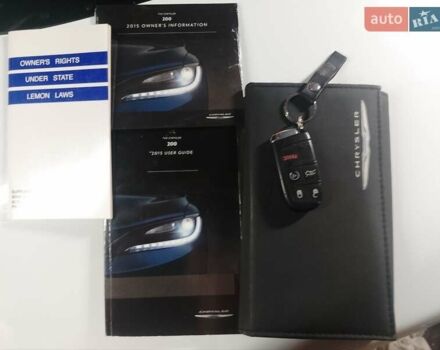 Белый Крайслер 200, объемом двигателя 2.36 л и пробегом 223 тыс. км за 10000 $, фото 11 на Automoto.ua