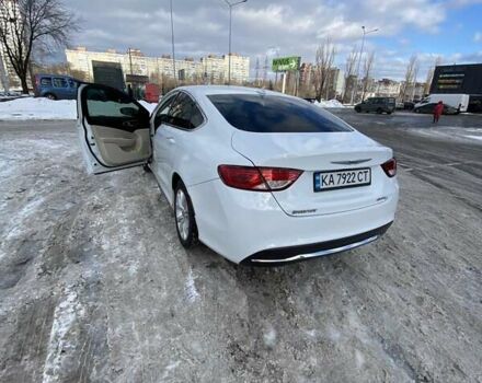 Белый Крайслер 200, объемом двигателя 2.36 л и пробегом 185 тыс. км за 12300 $, фото 8 на Automoto.ua