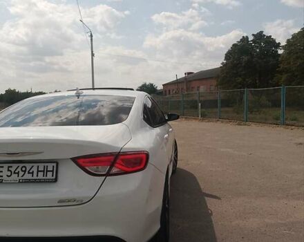 Белый Крайслер 200, объемом двигателя 2.36 л и пробегом 223 тыс. км за 10000 $, фото 16 на Automoto.ua