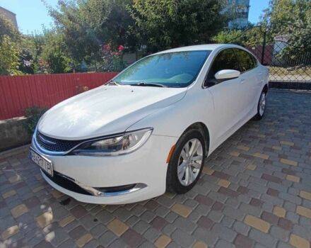 Белый Крайслер 200, объемом двигателя 2.4 л и пробегом 140 тыс. км за 10200 $, фото 6 на Automoto.ua