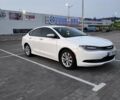 Белый Крайслер 200, объемом двигателя 2.36 л и пробегом 220 тыс. км за 9600 $, фото 1 на Automoto.ua