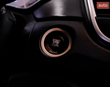 Белый Крайслер 200, объемом двигателя 2.4 л и пробегом 111 тыс. км за 8900 $, фото 19 на Automoto.ua