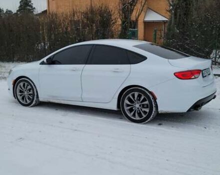 Белый Крайслер 200, объемом двигателя 2.4 л и пробегом 165 тыс. км за 9600 $, фото 7 на Automoto.ua