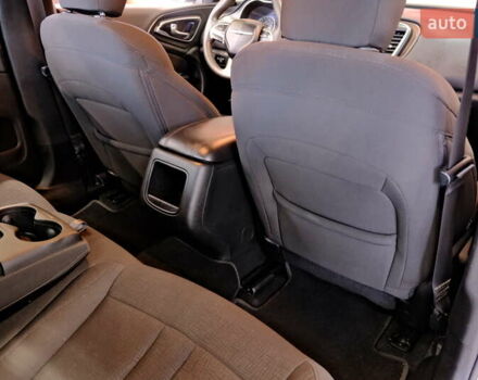 Белый Крайслер 200, объемом двигателя 2.4 л и пробегом 111 тыс. км за 8900 $, фото 34 на Automoto.ua