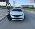 Белый Крайслер 200, объемом двигателя 2.4 л и пробегом 171 тыс. км за 10600 $, фото 1 на Automoto.ua
