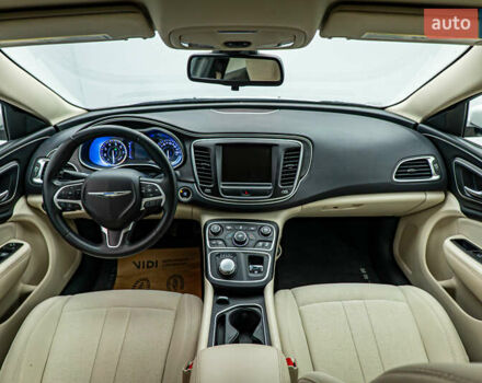 Белый Крайслер 200, объемом двигателя 2.4 л и пробегом 132 тыс. км за 9688 $, фото 9 на Automoto.ua