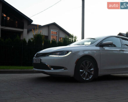 Крайслер 200 2014 у Кременчуге на Automoto.ua Білий Крайслер 200, об'ємом двигуна 2.36 л та пробігом 76 тис. км за 10600 $, фото 2 на Automoto.ua