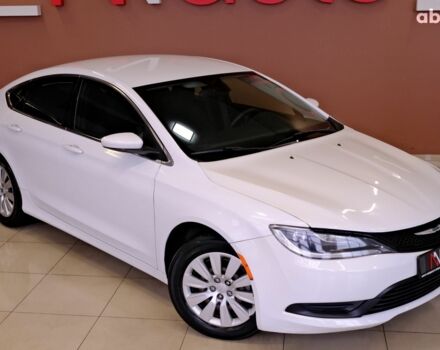 Белый Крайслер 200, объемом двигателя 2.4 л и пробегом 111 тыс. км за 8900 $, фото 3 на Automoto.ua