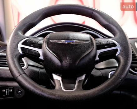 Белый Крайслер 200, объемом двигателя 2.4 л и пробегом 111 тыс. км за 8900 $, фото 41 на Automoto.ua