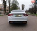 Білий Крайслер 200, об'ємом двигуна 2.36 л та пробігом 185 тис. км за 10500 $, фото 2 на Automoto.ua