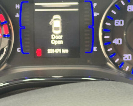 Белый Крайслер 200, объемом двигателя 2.36 л и пробегом 231 тыс. км за 7599 $, фото 9 на Automoto.ua