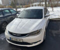 Белый Крайслер 200, объемом двигателя 2.36 л и пробегом 227 тыс. км за 8500 $, фото 1 на Automoto.ua