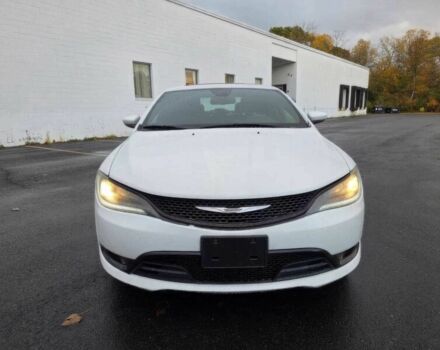 Белый Крайслер 200, объемом двигателя 3.6 л и пробегом 72 тыс. км за 6100 $, фото 1 на Automoto.ua