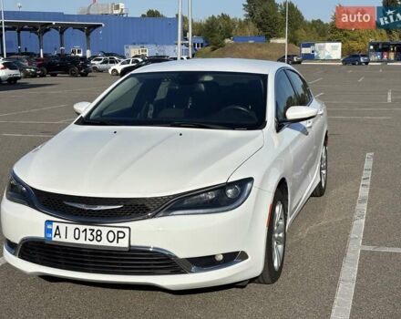 Белый Крайслер 200, объемом двигателя 2.36 л и пробегом 217 тыс. км за 8700 $, фото 14 на Automoto.ua