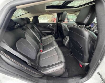 Білий Крайслер 200, об'ємом двигуна 3.6 л та пробігом 79 тис. км за 4800 $, фото 10 на Automoto.ua