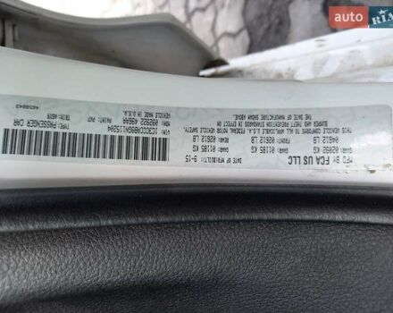 Білий Крайслер 200, об'ємом двигуна 2.36 л та пробігом 185 тис. км за 10500 $, фото 16 на Automoto.ua