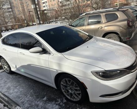 Белый Крайслер 200, объемом двигателя 2.4 л и пробегом 218 тыс. км за 8600 $, фото 1 на Automoto.ua