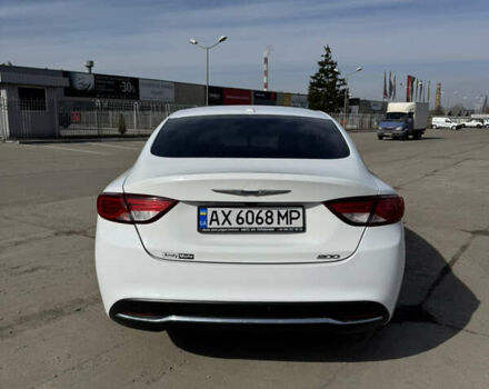 Белый Крайслер 200, объемом двигателя 2.4 л и пробегом 160 тыс. км за 9300 $, фото 7 на Automoto.ua