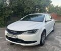 Белый Крайслер 200, объемом двигателя 2.4 л и пробегом 152 тыс. км за 10500 $, фото 1 на Automoto.ua