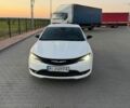 Белый Крайслер 200, объемом двигателя 2.36 л и пробегом 198 тыс. км за 12000 $, фото 1 на Automoto.ua