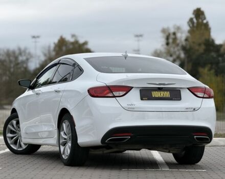 Белый Крайслер 200, объемом двигателя 3.6 л и пробегом 204 тыс. км за 9900 $, фото 7 на Automoto.ua